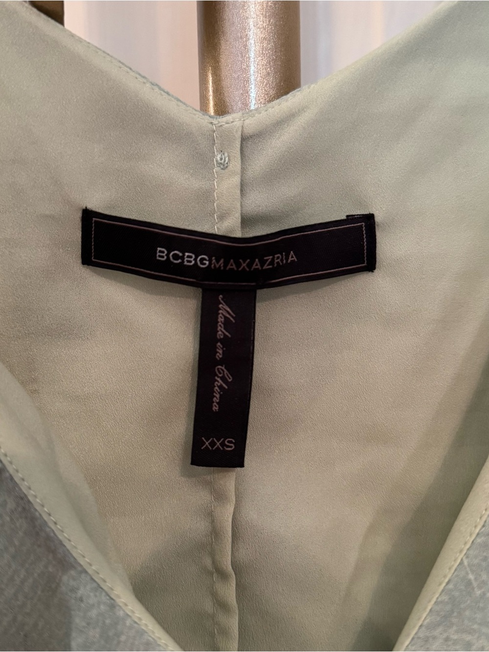 BCBGMAXAZRIA "Linnette" cold-shoulder frill dress - Picture 3 of 7